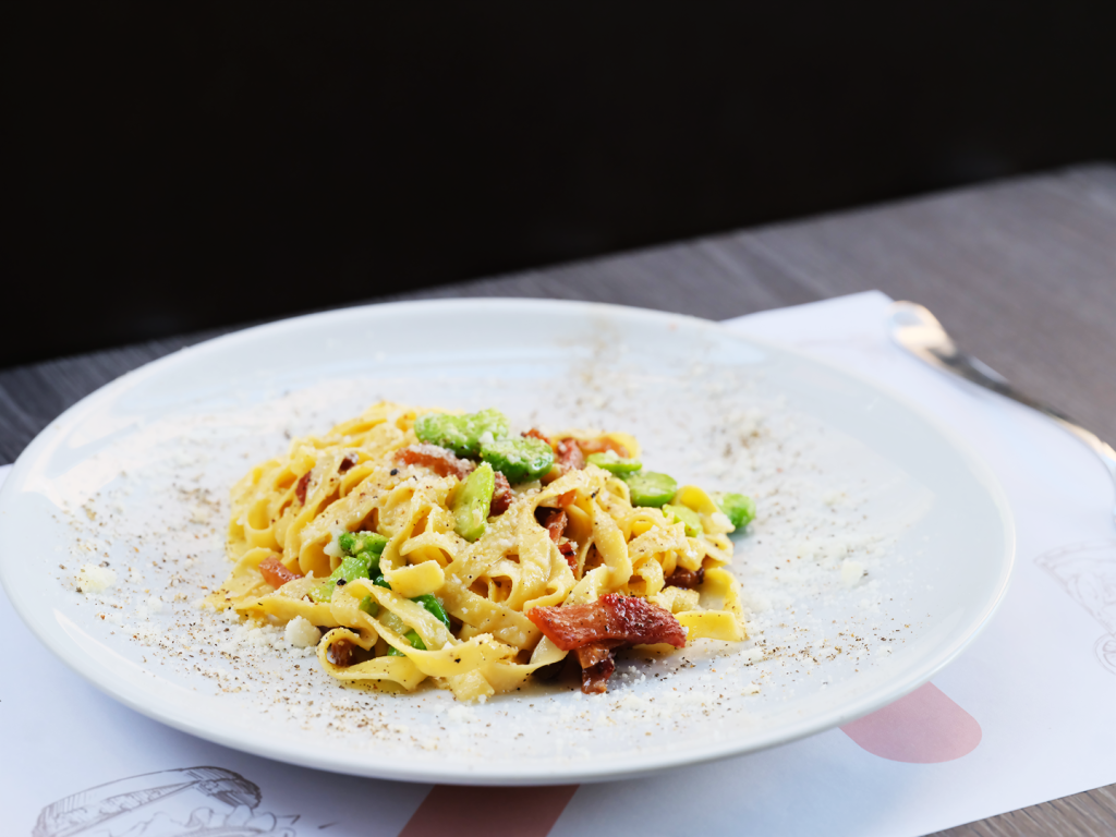 Ciumakella Ristorante e Lunge Bar a Roma Garbatella - Cucina tradizionale, Musica Live, Sky Sport, Eventi & Feste