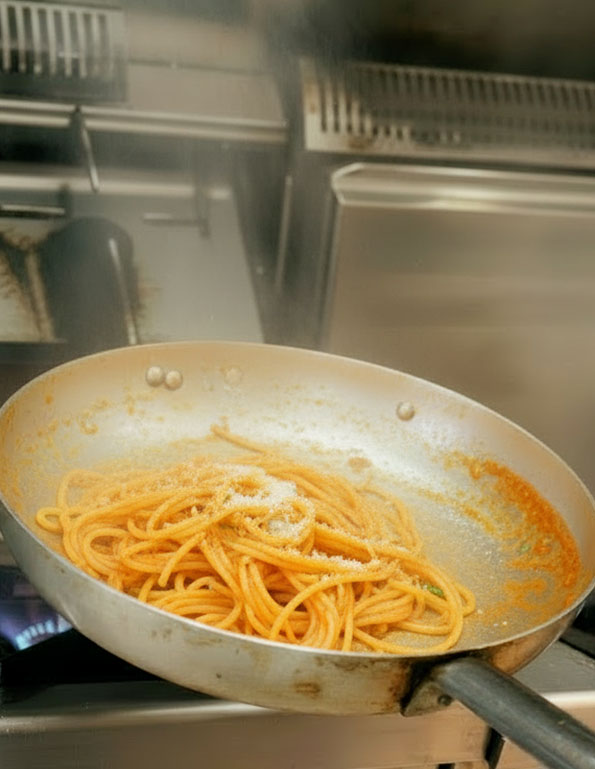 Spaghetti all'amatriciana da Ciumakella a Roma Garbatella